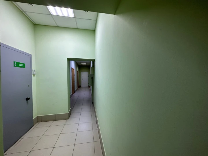 Аренда нежилого помещения, общей площадью 275,2 кв.м, по адресу: Челябинская обл, Чебаркуль, Ленина ул, дом 37